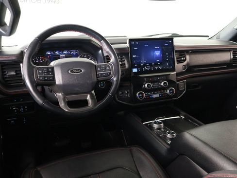 Used 2023 Ford Expedition Limited AWD/4WD image 2