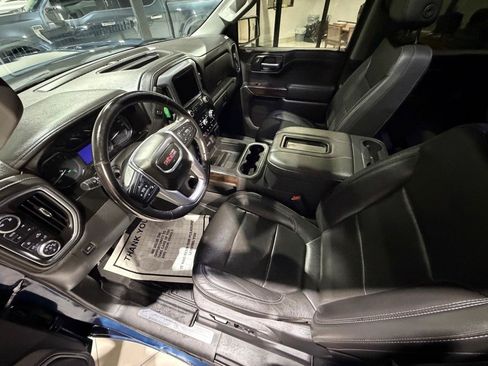Used 2019 GMC Sierra 1500 SLT w/ SLT Premium Package AWD/4WD image 17