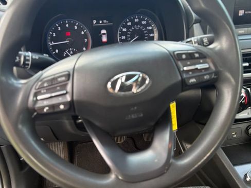 Used 2023 Hyundai Kona SE FWD image 15
