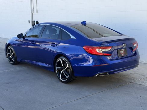 Used 2018 Honda Accord Sport image 7
