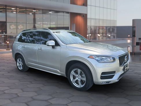 Used 2016 Volvo XC90 T5 Momentum AWD/4WD image 16