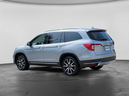 Used 2019 Honda Pilot Touring image 5
