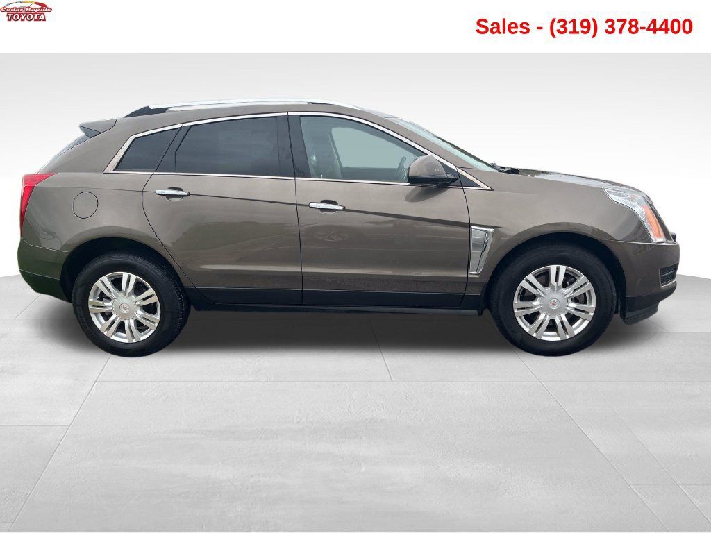 Used 2015 Cadillac SRX Luxury w/ Driver Awareness Package FWD image 9