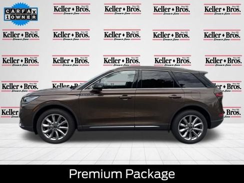 Used 2022 Lincoln Corsair AWD w/ Premium Package image 4