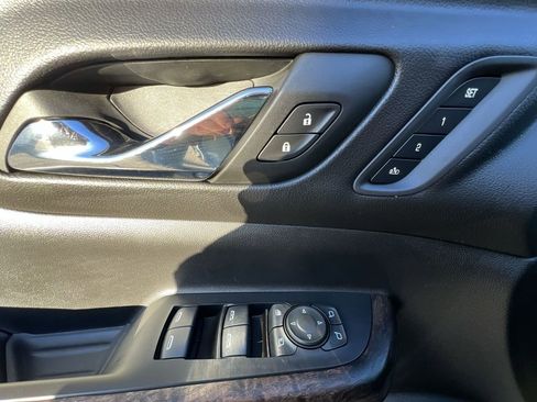 Certified 2023 GMC Acadia Denali image 22