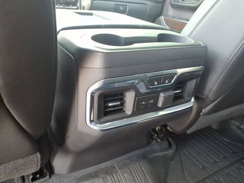 Used 2021 GMC Sierra 1500 SLT w/ SLT Premium Plus Package AWD/4WD image 28
