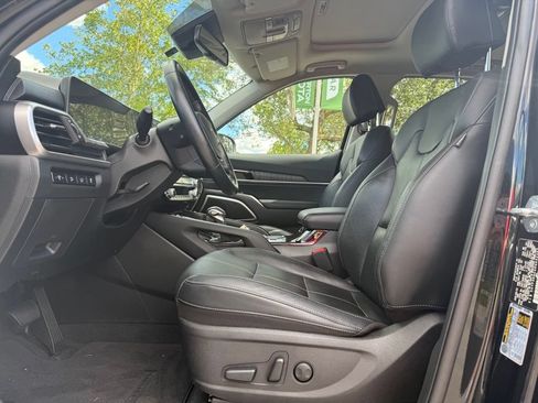 Used 2024 Kia Telluride EX AWD/4WD image 12