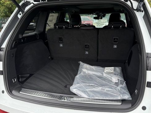 New 2025 Jeep Grand Cherokee Overland w/ Adv Protech Group III image 15