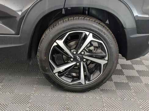 Used 2022 Chevrolet TrailBlazer RS w/ Sun and Liftgate Package image 14