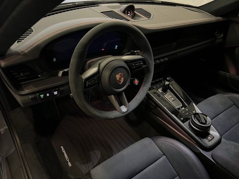 New 2026 Porsche 911 Carrera GTS image 4