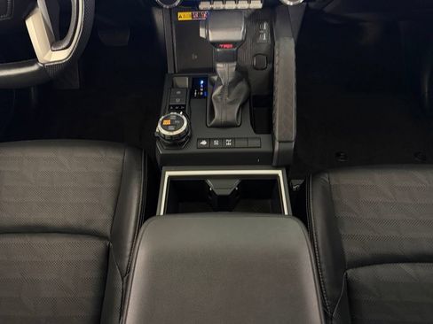 Used 2025 Toyota 4Runner TRD Off-Road Premium w/ Tow Technology Package AWD/4WD image 17