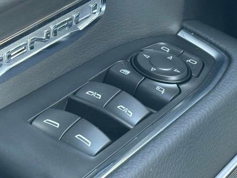 New 2026 GMC Sierra 1500 Denali w/ Denali Reserve Package image 10