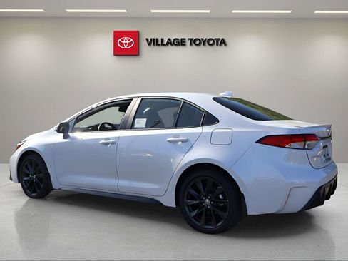 New 2026 Toyota Corolla SE image 3