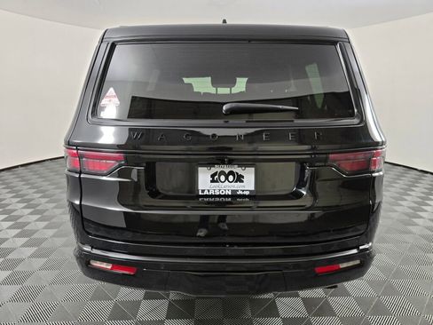 New 2025 Jeep Wagoneer Series II w/ HD Trailer Tow Package image 5