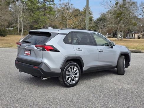 Certified 2023 Toyota RAV4 XLE Premium image 5