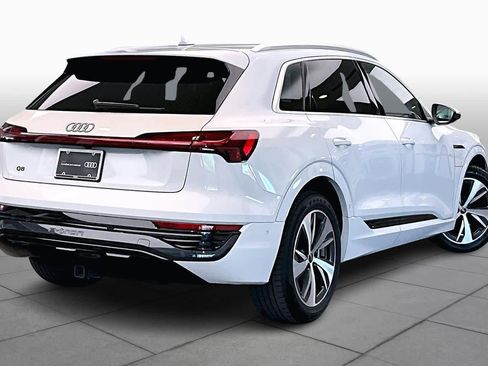 Certified 2024 Audi Q8 e-tron Premium Plus w/ Premium Plus Package image 12