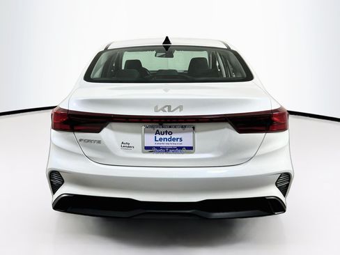 Used 2023 Kia Forte LXS w/ LXS Technology Package FWD image 6