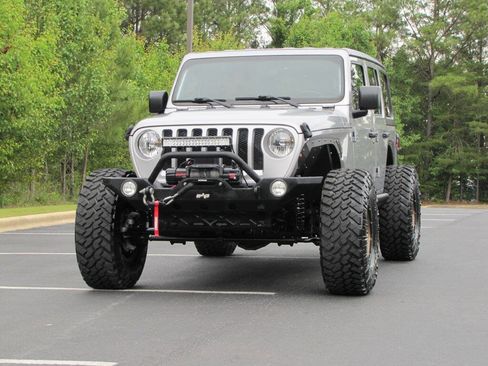Used 2018 Jeep Wrangler Unlimited Sport S AWD/4WD image 9
