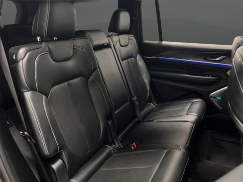 Used 2022 Jeep Grand Cherokee L Overland AWD/4WD image 24