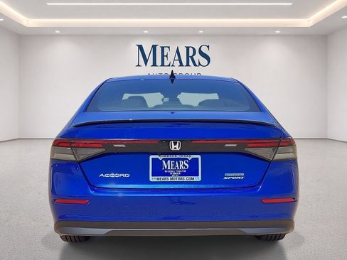 Used 2024 Honda Accord Sport image 4