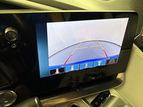Used 2024 Chevrolet Corvette Stingray Preferred Cpe w/ Z51 Performance Package RWD image 34