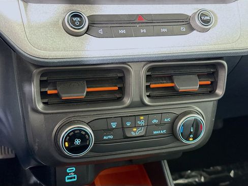 Used 2023 Ford Maverick XLT FWD image 7