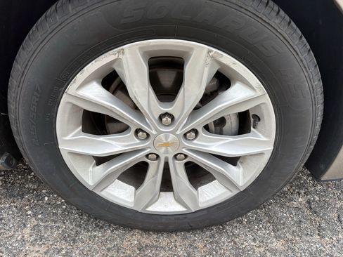 Used 2023 Chevrolet Malibu LT FWD image 9