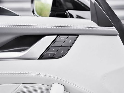 Used 2024 Porsche 911 Turbo S image 32