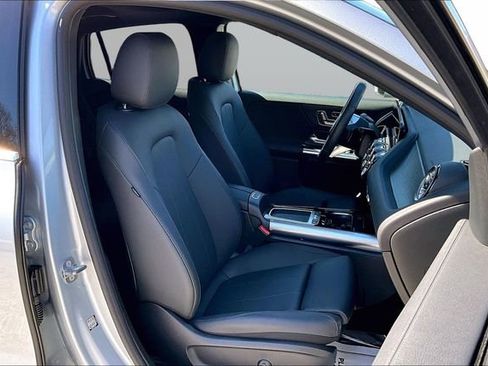 Used 2026 Mercedes-Benz GLA 250 4MATIC image 32