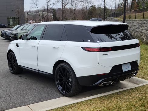 New 2026 Land Rover Range Rover Sport SE image 12