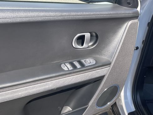 Certified 2023 Hyundai Ioniq 5 SEL AWD/4WD image 17
