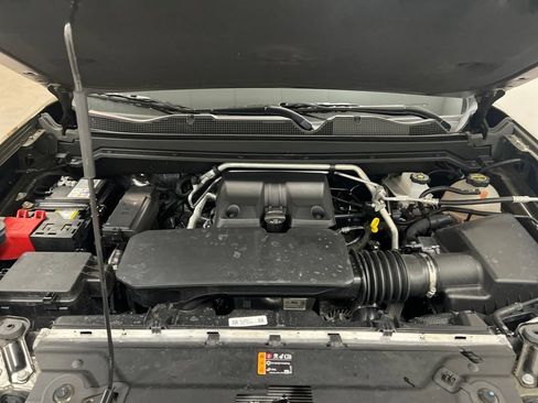 Used 2025 GMC Canyon Denali AWD/4WD image 21