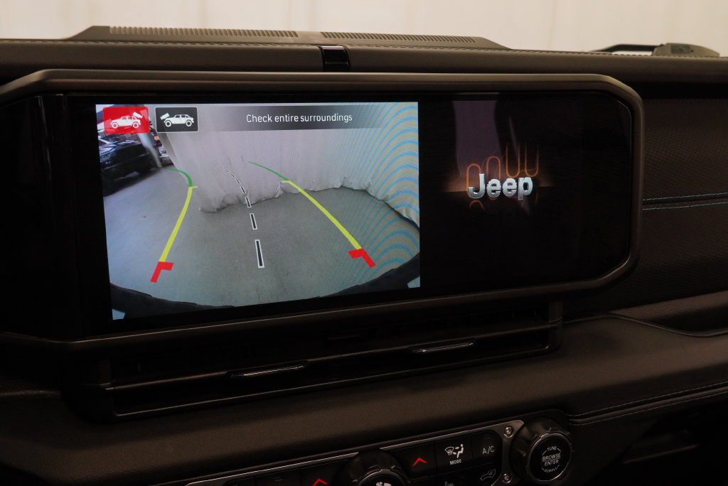Used 2024 Jeep Wrangler Unlimited Rubicon 4xe w/ Technology Group AWD/4WD image 26