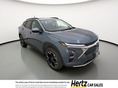 Used 2025 Chevrolet Trax LT