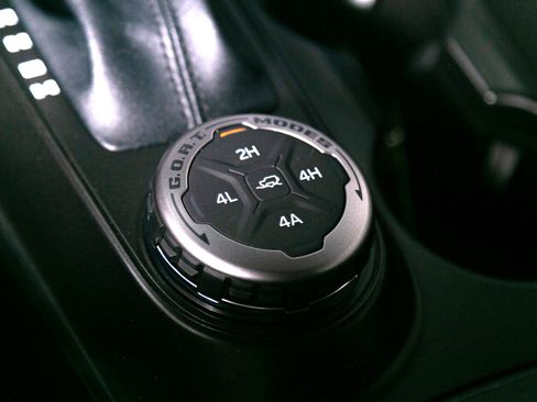 Used 2022 Ford Bronco Black Diamond image 33