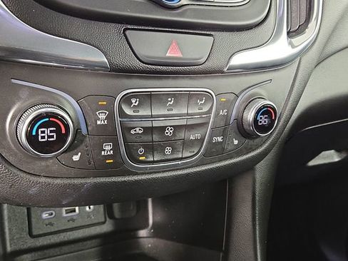 Used 2019 Chevrolet Equinox LT image 20