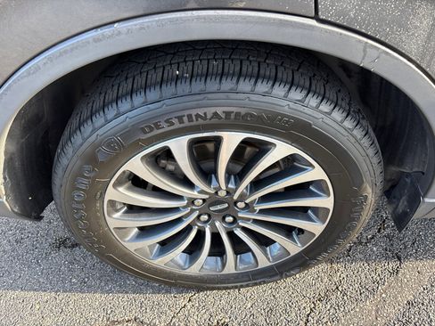 Used 2020 Lincoln Aviator Reserve image 10