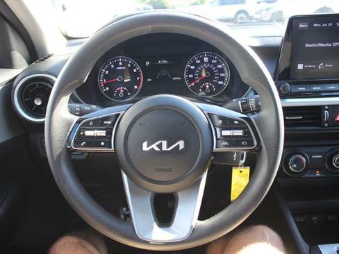 Used 2023 Kia Forte LXS FWD image 13