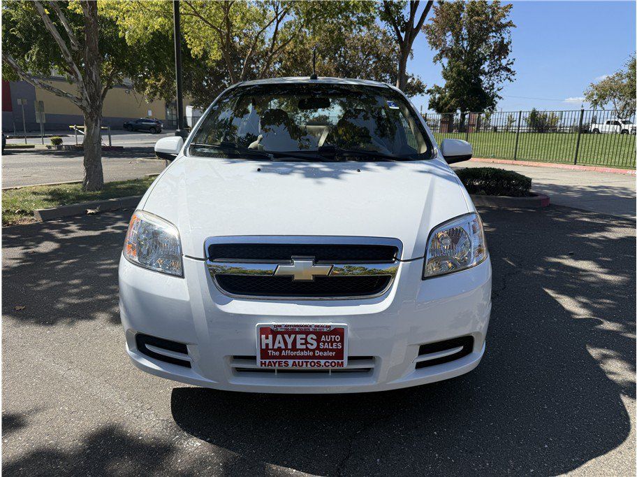 Used 2011 Chevrolet Aveo LT w/ Power and Convenience Package FWD image 8