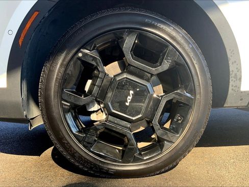 Used 2024 Kia Sorento SX Prestige image 10