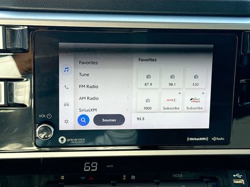 Used 2022 Toyota Tundra SR5 w/ SR5 Convenience Package image 16