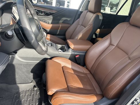 Used 2025 Subaru Outback Touring XT w/ Popular Package #2 image 9