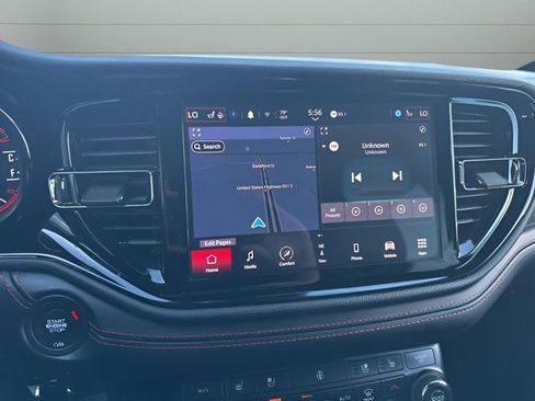 Used 2024 Dodge Durango GT image 19