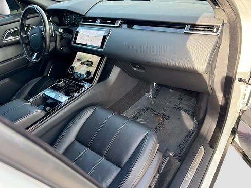 Used 2019 Land Rover Range Rover Velar R-Dynamic SE AWD/4WD image 13