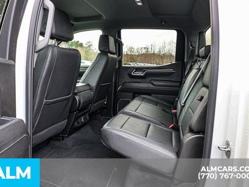 Used 2025 GMC Sierra 1500 SLT AWD/4WD image 21