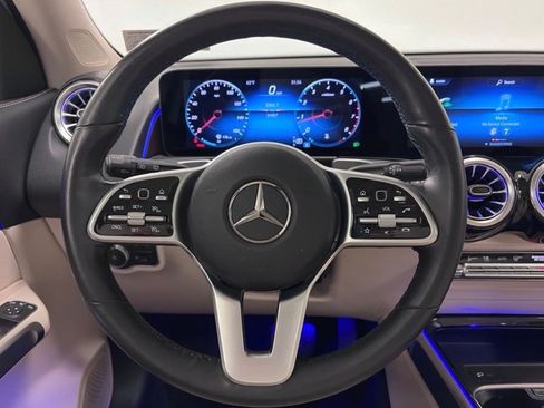 Certified 2022 Mercedes-Benz GLB 250 4MATIC image 20