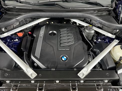 Used 2020 BMW X5 xDrive40i w/ Premium Package AWD/4WD image 18