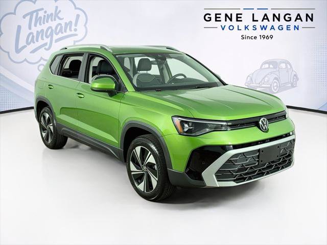 New 2027 Volkswagen Taos SE AWD/4WD image 3