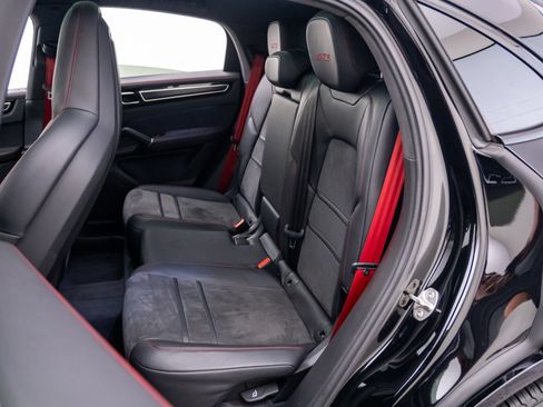 Certified 2023 Porsche Cayenne GTS AWD/4WD image 17