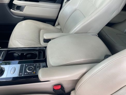 Used 2018 Land Rover Range Rover Supercharged AWD/4WD image 11